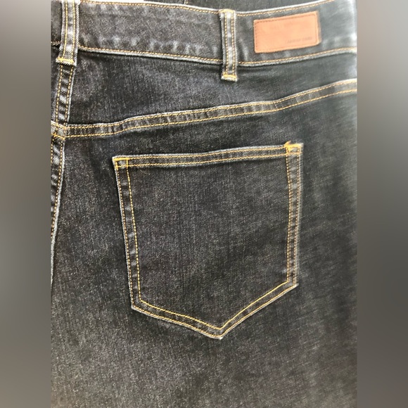 Lands End Cropped Jeans - Picture 4 of 7